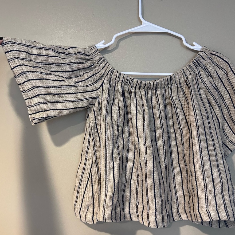 3/$25 sustainable beachy boho pesant off the shoulder urban outfitters flutter